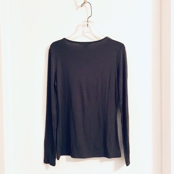 BANANA REPUBLIC GRAY V-NECK TOP - Picture 2 of 3